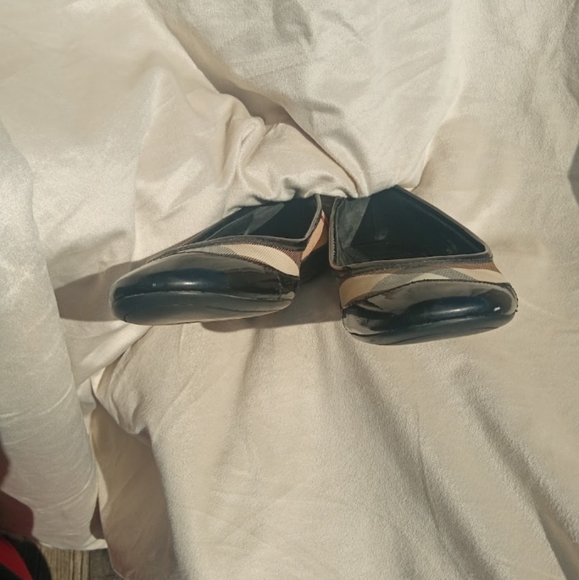 Burberry - Picture 5 of 11